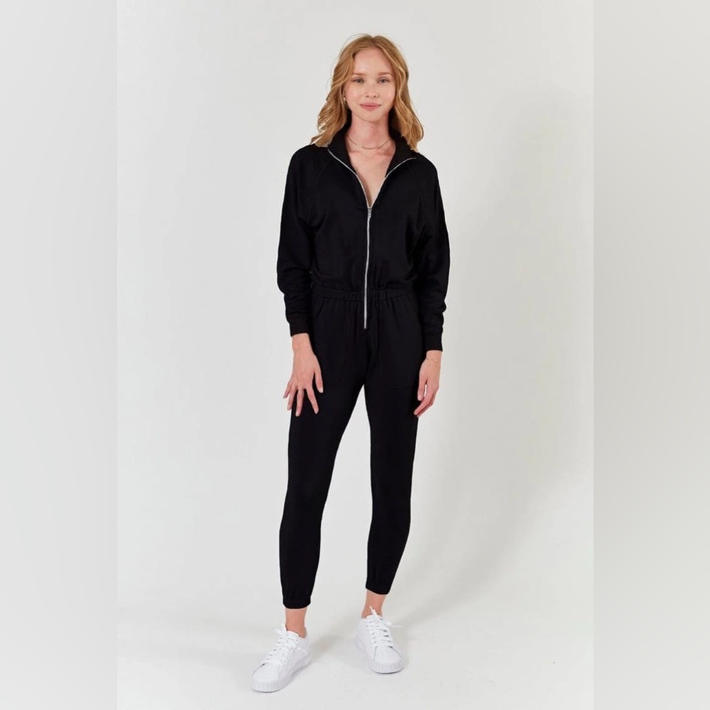 Lezat women Black Hooded Jumpsuit
